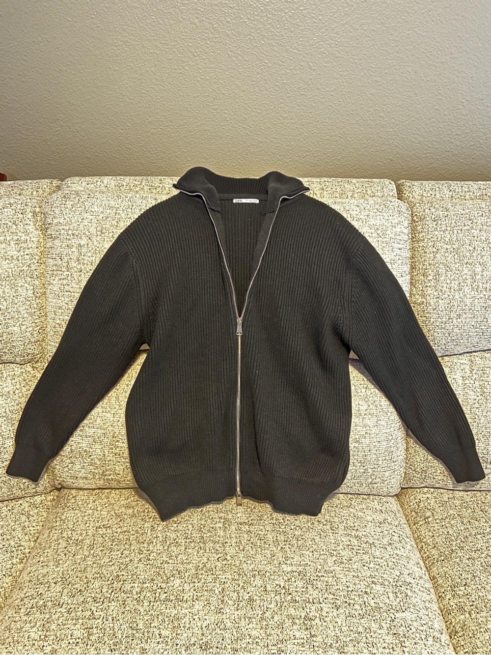 Zara Men's Black Ribbed Zip-Up Sweater Jacket - Large